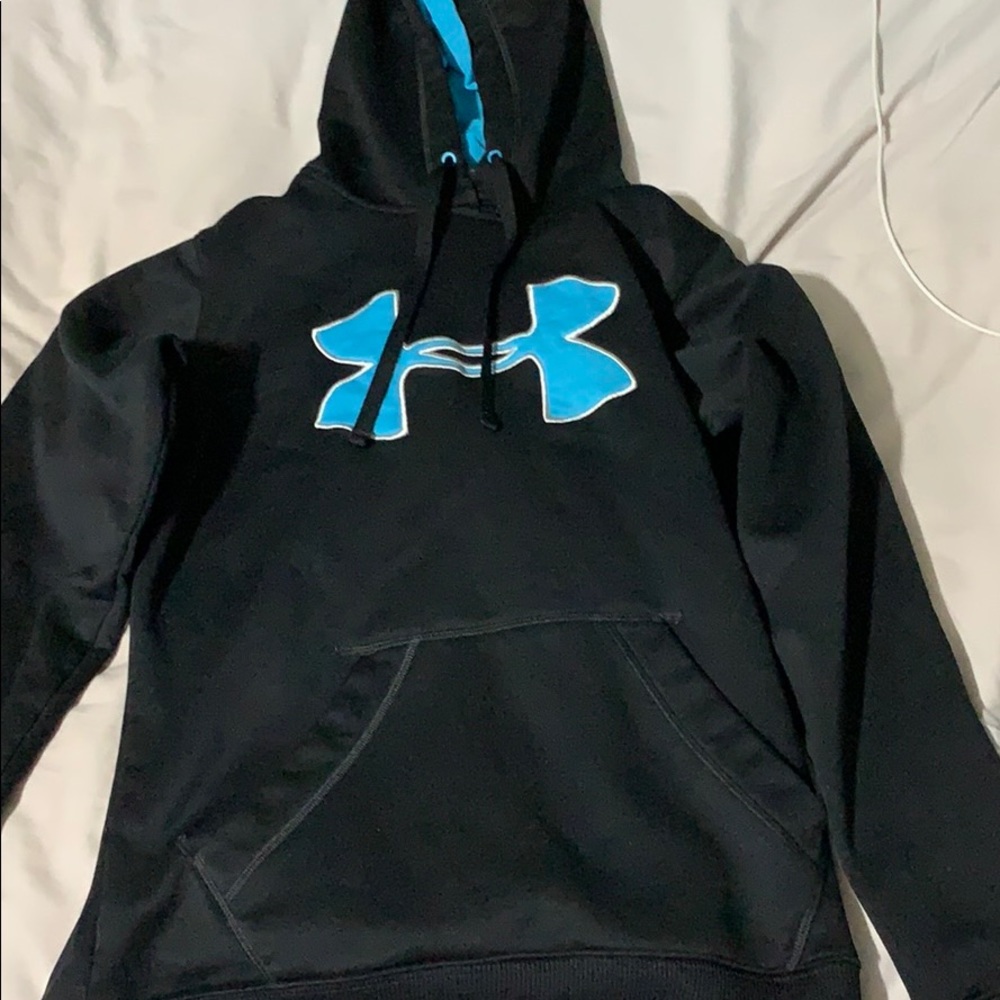 Under Armour sweatshirt